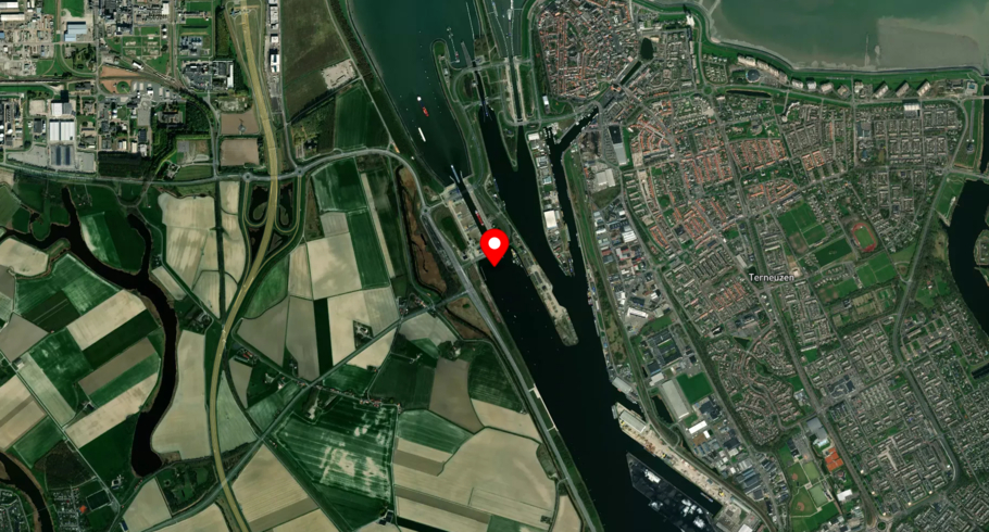 Port image