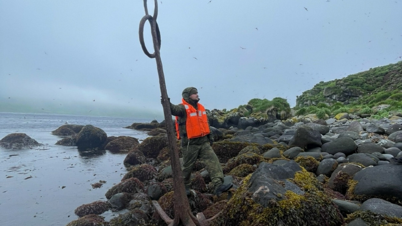 300-Year-Old Anchor to Kamchatka