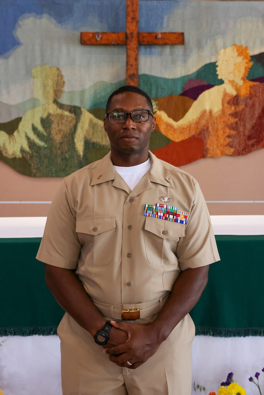 Marine Corps To Chaplain Corps: 28-year Marine Called To Navy Chaplaincy