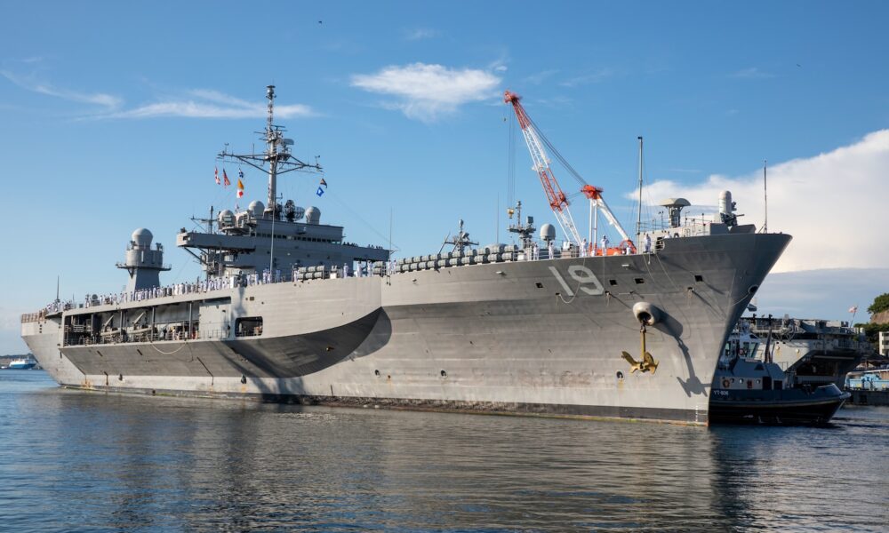 USS Blue Ridge Returns from Summer Patrol