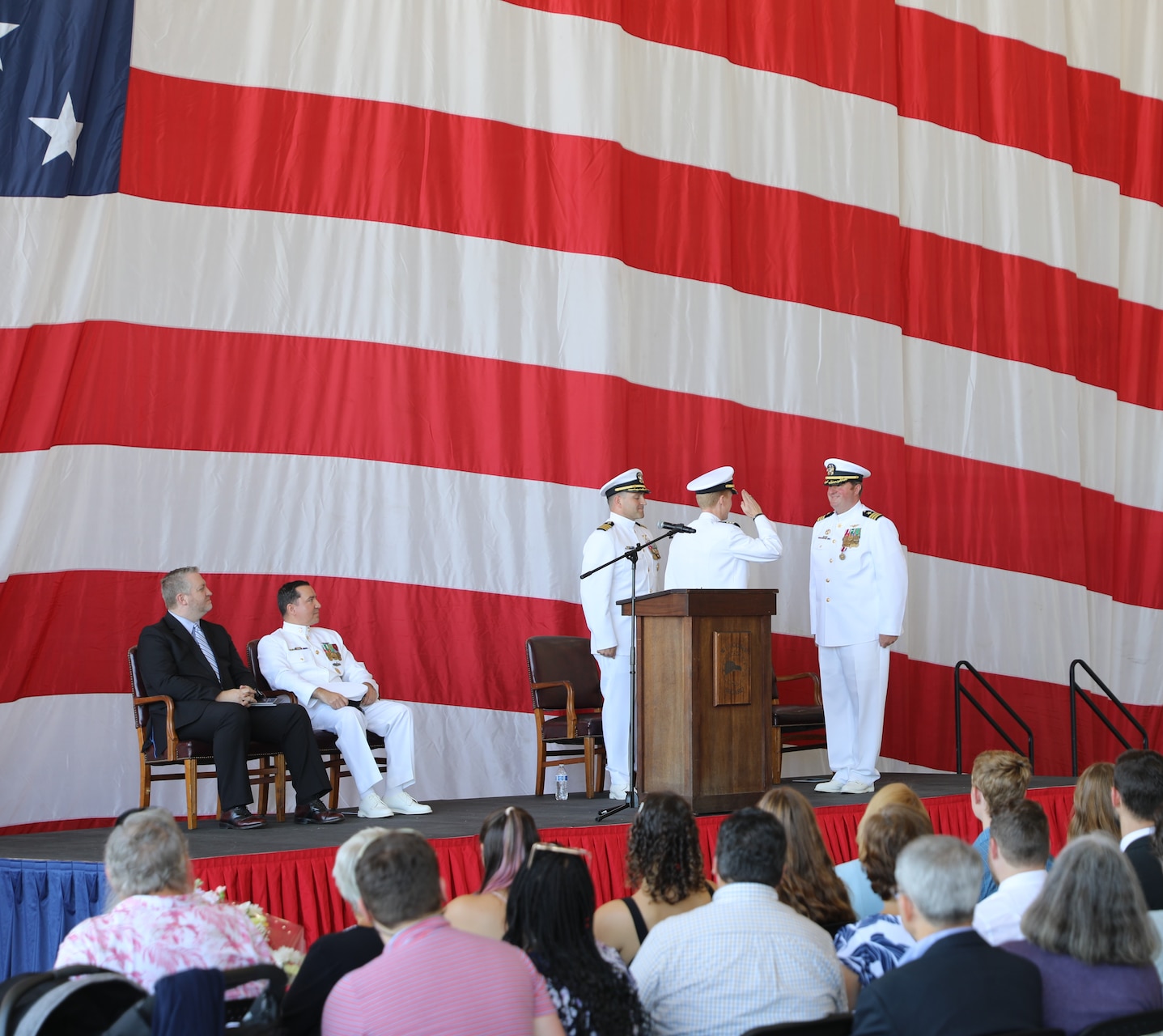 HM-15 Holds Change of Command Ceremony, Welcomes New Commanding Officer