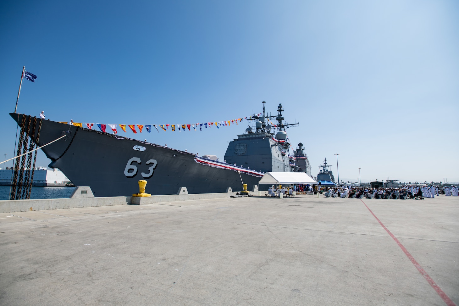 USS Cowpens Decommissioned After 33 Years of Service